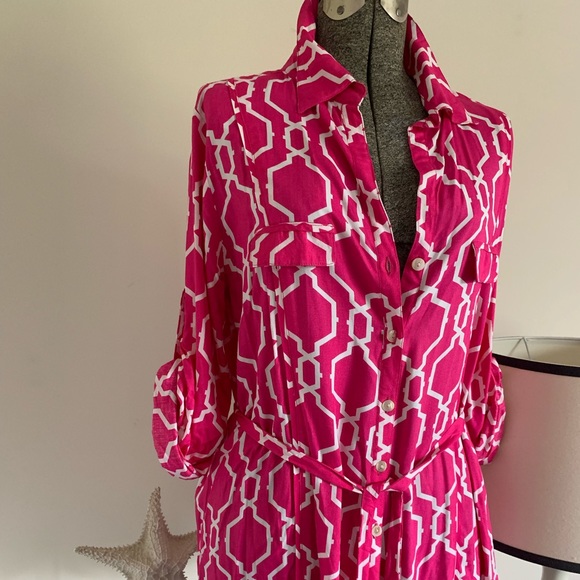 Escapade Pink and White Women’s Large - Picture 2 of 7